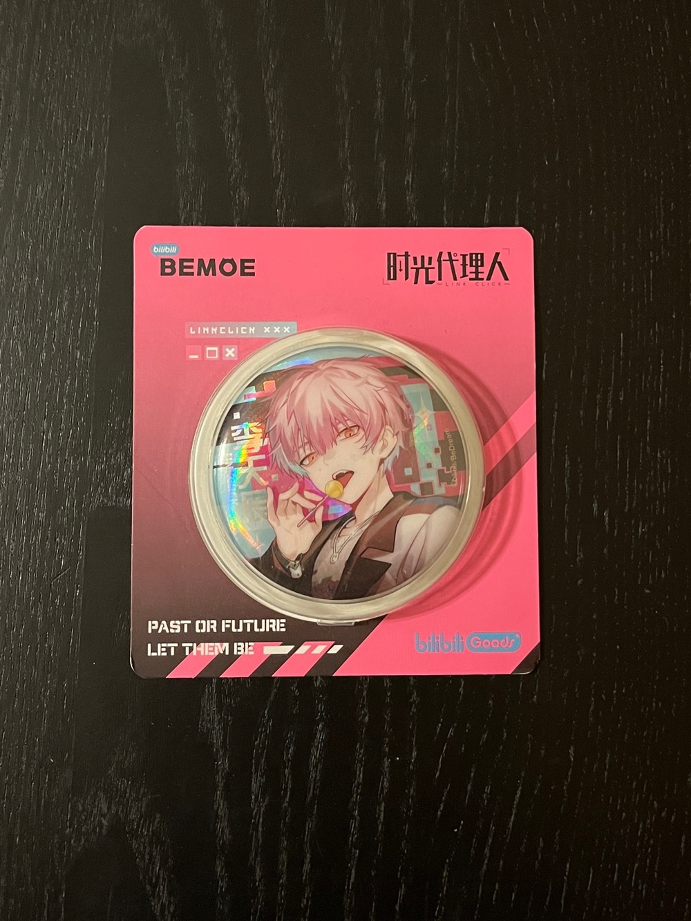 BEMOE Link Click Li Tianchen Holographic Badge Pin 58mm New